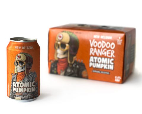 New Belgium's Voodoo Ranger Atomic Pumpkin Ale beer in a 12-ounce can with a 6-pack box in the background.